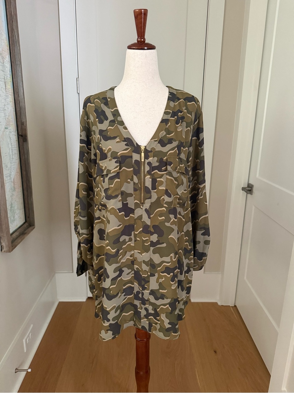 Cato Green Camouflage Zip Front Roll Tap Sleeve Blouse Top 14/16W